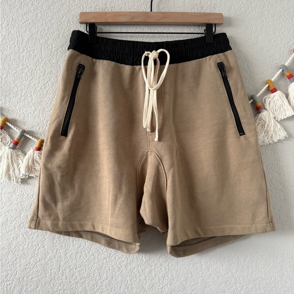 Fear Of God Essentials Drawstring Khaki Cotton Blend Shorts Baggy Streetwear S - Picture 1 of 10